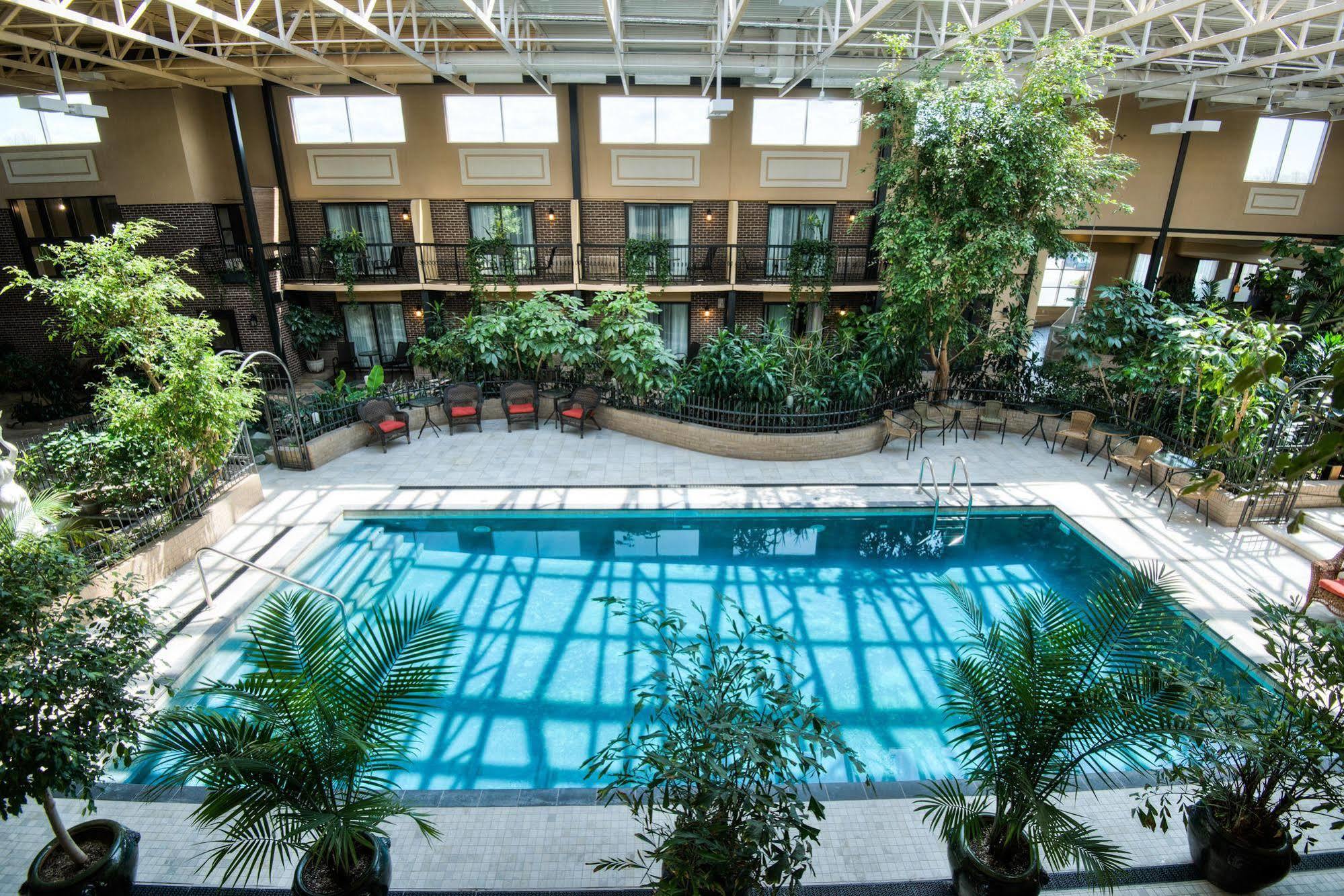 Hotel L'Oiseliere Montmagny Exterior photo