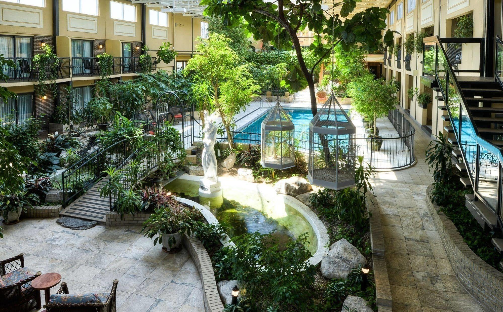 Hotel L'Oiseliere Montmagny Exterior photo